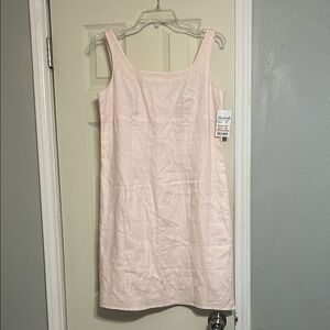 🌈Moving Sale🛵 Bloomingdale’s pink sleeveless linen dress embroidered